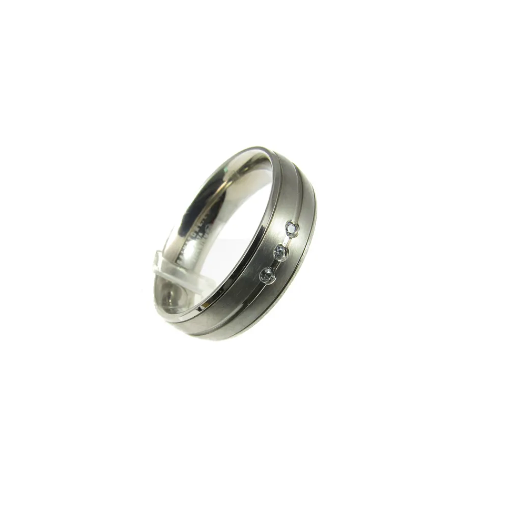 Outlet Alianza De Titanio Gris Con Circonitas Blancas