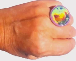 Anillo de cobre esmaltado al fuego