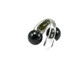Anillo De Plata Con Bolas Negras De 12 Mm.