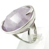 Anillo De Plata Rodiada Con Piedra De Cuarzo Facetada