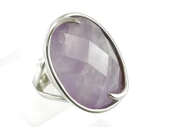 Anillo De Plata Rodiada Con Piedra De Cuarzo Facetada
