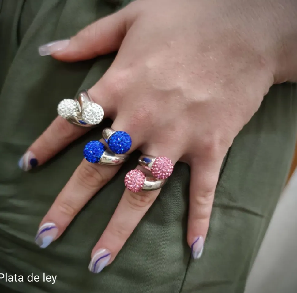 Anillo En Plata De Ley Con Bolas De Cristal Rosas