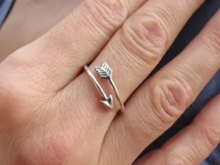 Anillo Flecha De Plata Vieja