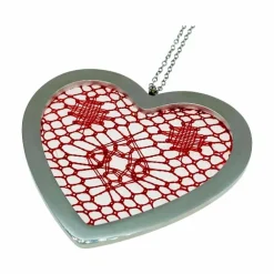 New Leyi & Lace Collar Corazón y Encaje de Bolillos en Rojo