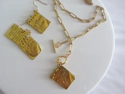 Conjunto collar y pendientes '' I Love You''