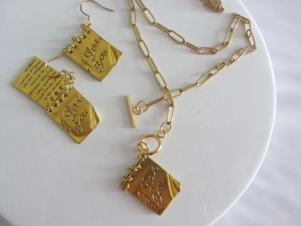 Conjunto collar y pendientes '' I Love You''
