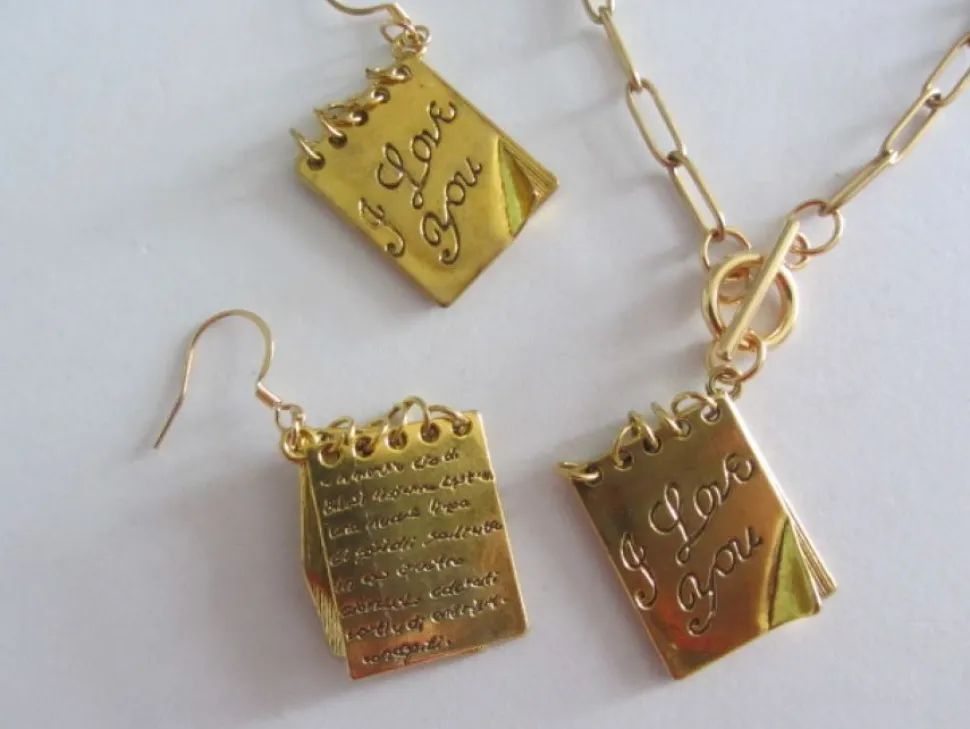Conjunto collar y pendientes '' I Love You''