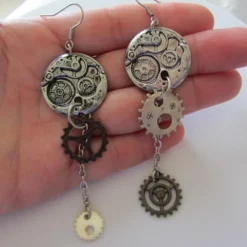 Che Carino Art Conjunto collar y pendientes -engranaje