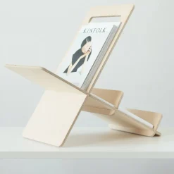 Debook - Revistero de diseño minimalista