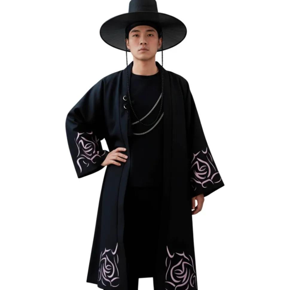 Disfraz Guerrero K-Pop Hombre con Sombrero Gat y Túnica Negra