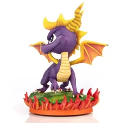Estatua First 4 Figure Spyro del videojuego Spyro 2 En busca de los talismanes Fabricada en PVC 20 cm Limitada