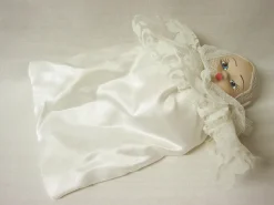 Figura Muñeca Cabeza Cerámica Hueca Puntilla Blanco