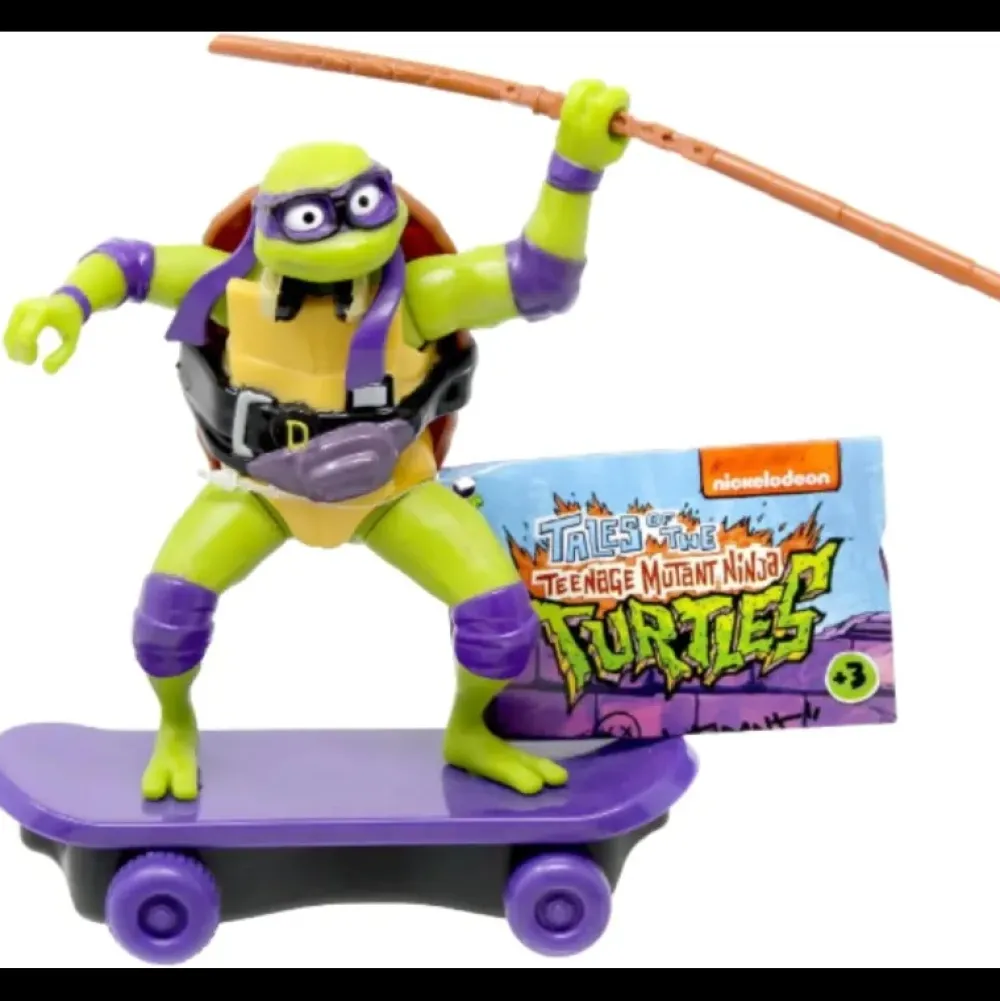 Discount Tortugas Ninja Figura Tortuga Ninja con patinete Donatello con Bandana morada