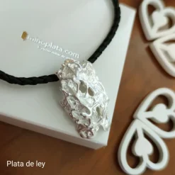 Gargantilla Roca Satinada De Plata De Ley Con Cordón