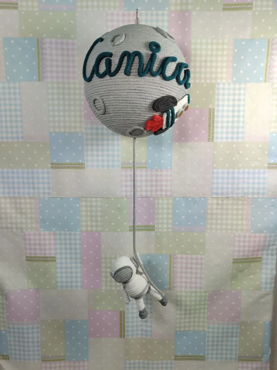 Globo de cuerda, modelo Luna con astronauta. Tamaño L