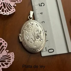 New Guardapelos En Plata De Ley Tallada Ovalado 28 X 38 Mm.