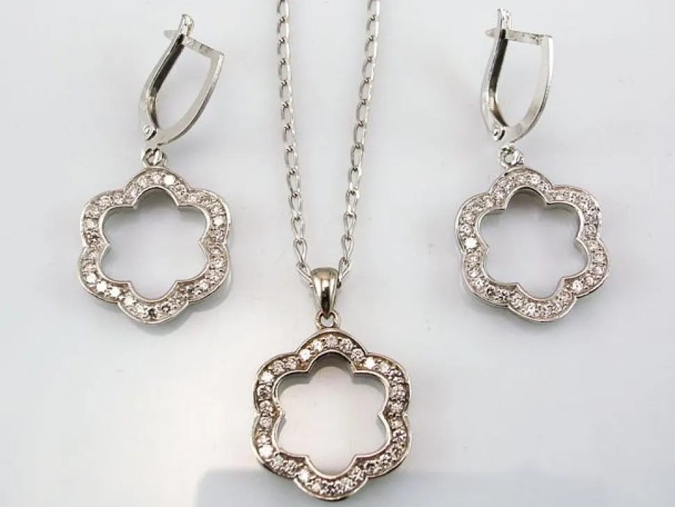 Juego De Pendientes Y Gargantilla Flores De Plata Y Circonitas