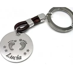 Clearance Llavero Pies Personalizado Nombre De Plata Y Cuero Marrón