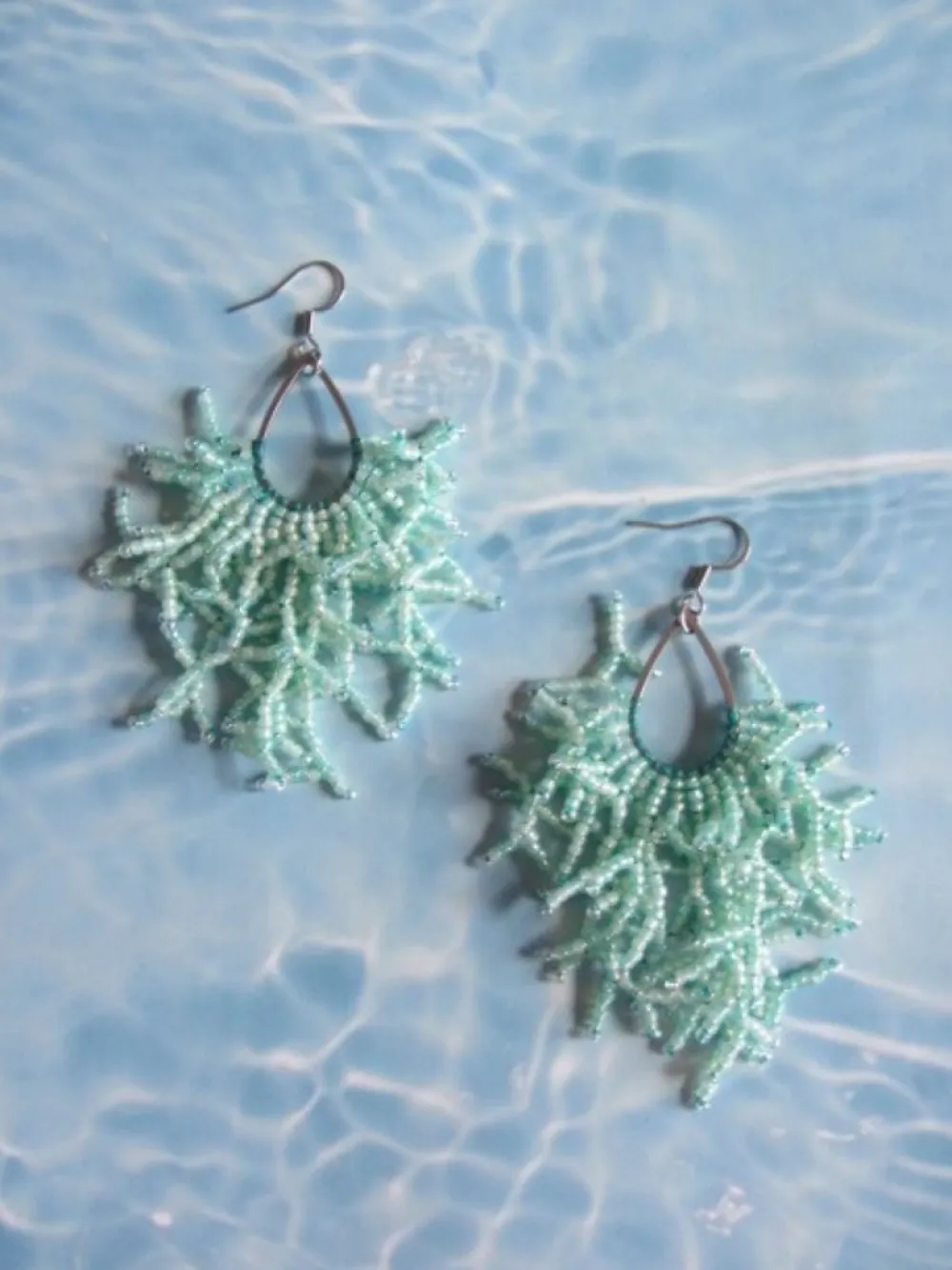 Sale Che Carino Art Pendientes coral con rocallas