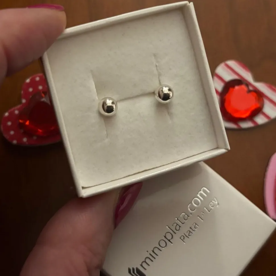 Pendientes De Bola 5 Mm. En Plata De Ley