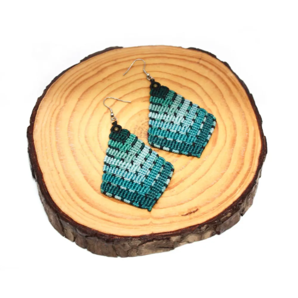 Discount Reychel Art Pendientes de macramé con degradado azul