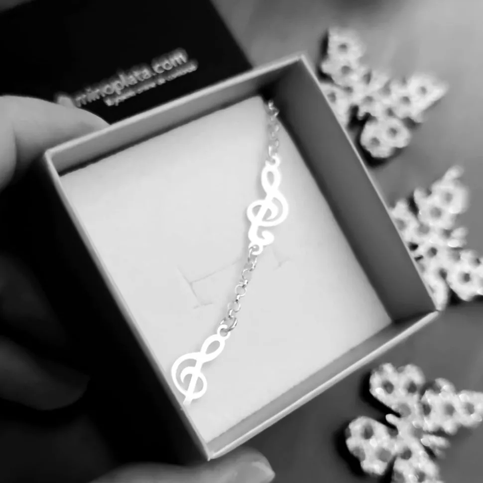 Pulsera De Plata De Ley Con Figuras De La Clave De Sol