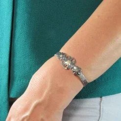 Discount Pulsera Hilo De Acero Y Oro Con Flores Caladas
