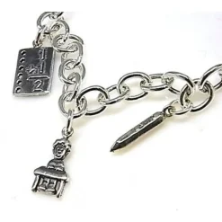 Pulsera Para Maestra De Plata Con Colgantes