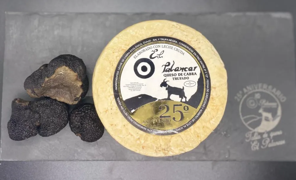 Outlet Quesería Artesanal El Palancar Queso de cabra trufado - Especial 25º Aniversario