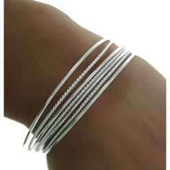 Semanario Pulseras 65Mm De Diámetro Aro Liso Y Reliado Unidas De Plata De Ley (Talla M)