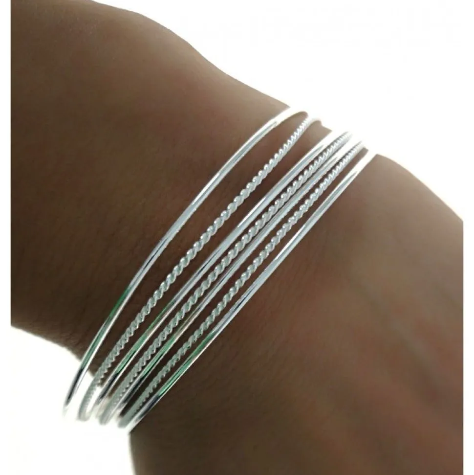 Semanario Pulseras 65Mm De Diámetro Aro Liso Y Reliado Unidas De Plata De Ley (Talla M)