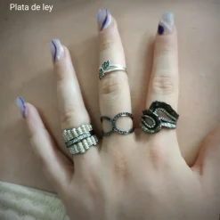 Sortija De Plata Y Rutenio Lazo Con Circonitas Negras